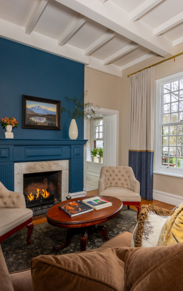 The Claremont Lounge 1