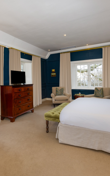 The Claremont Room 1 15