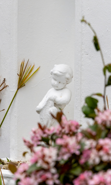 The Claremont Cameos 76